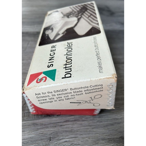 Vintage Singer Buttonholer Model 489500/489510 Complete Original Box + Manual - Picture 4 of 9